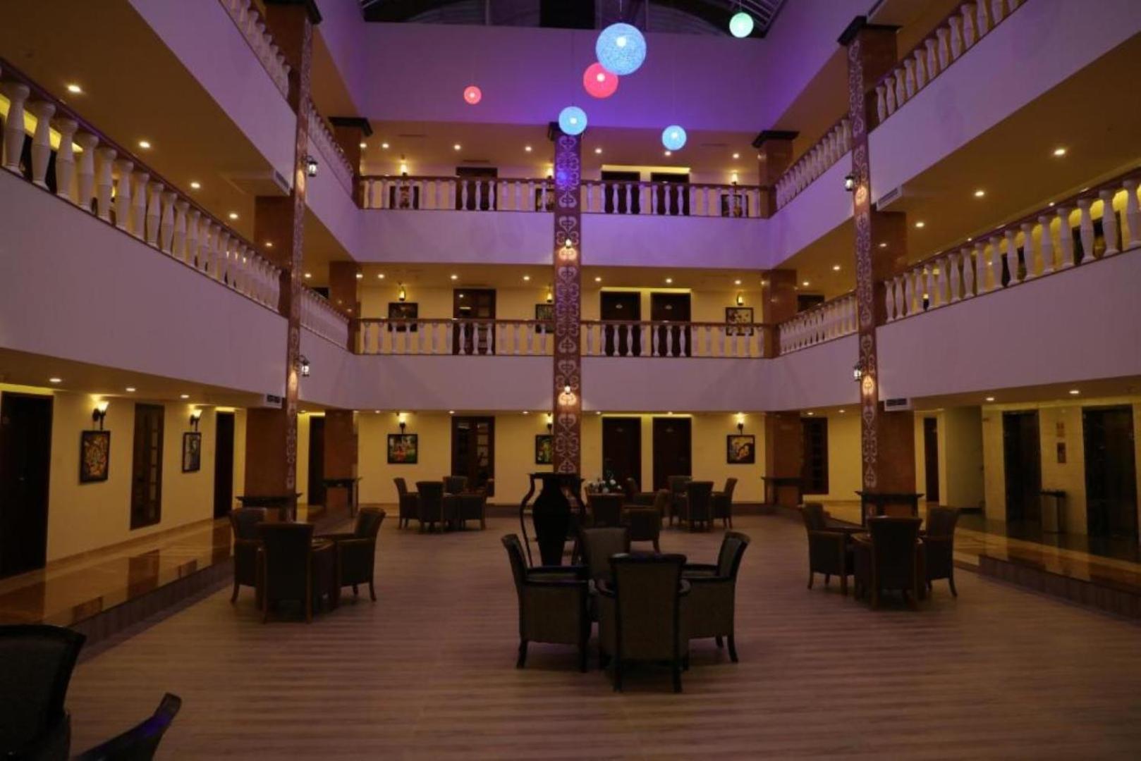 Hotel Roma Kristo Dwārka Bagian luar foto