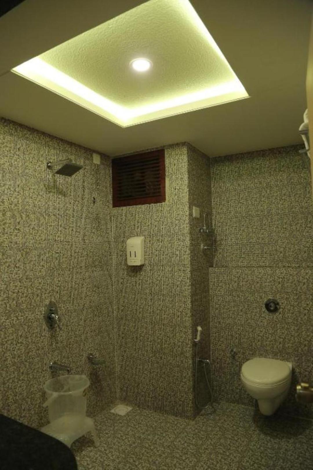 Hotel Roma Kristo Dwārka Bagian luar foto